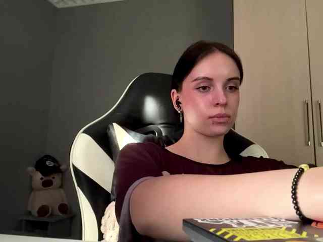 tootightwiththong webcam