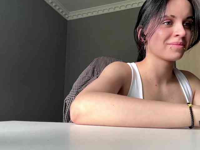 tootightwiththong webcam