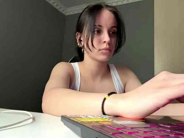 tootightwiththong webcam