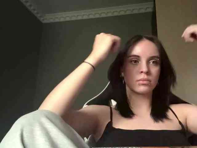 tootightwiththong webcam