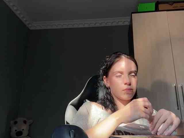 tootightwiththong webcam