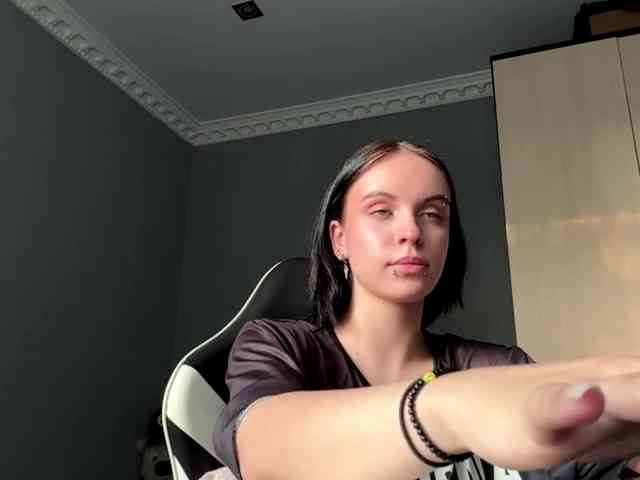 tootightwiththong webcam
