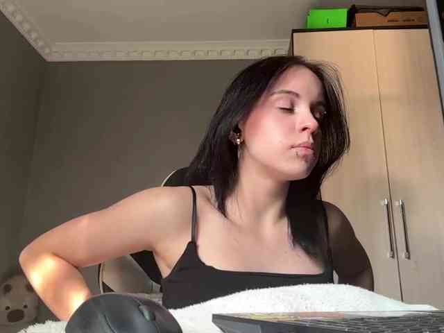 tootightwiththong webcam