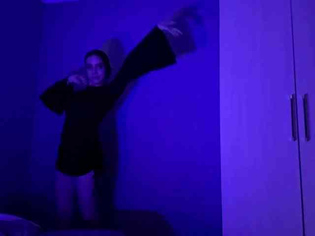 tootightwiththong webcam