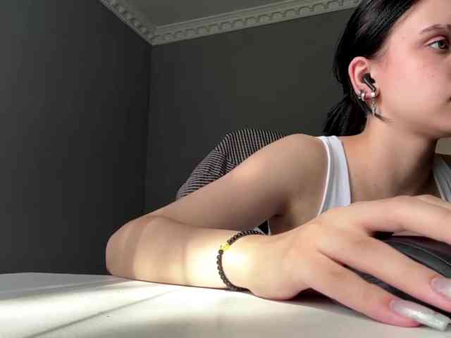 tootightwiththong webcam
