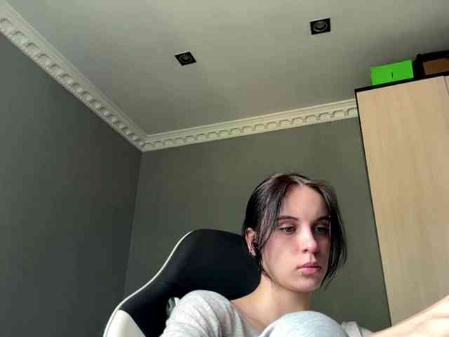 tootightwiththong