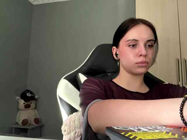 tootightwiththong webcam