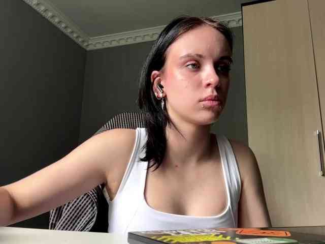tootightwiththong webcam