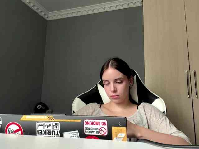 tootightwiththong webcam