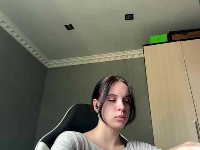 tootightwiththong webcam