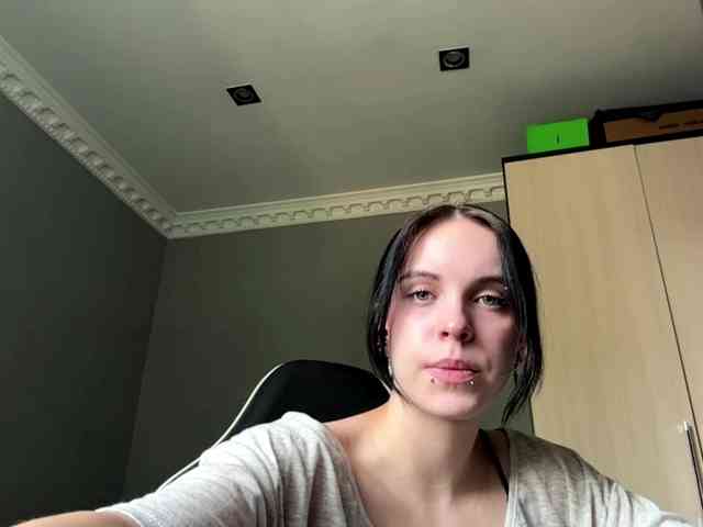 tootightwiththong webcam