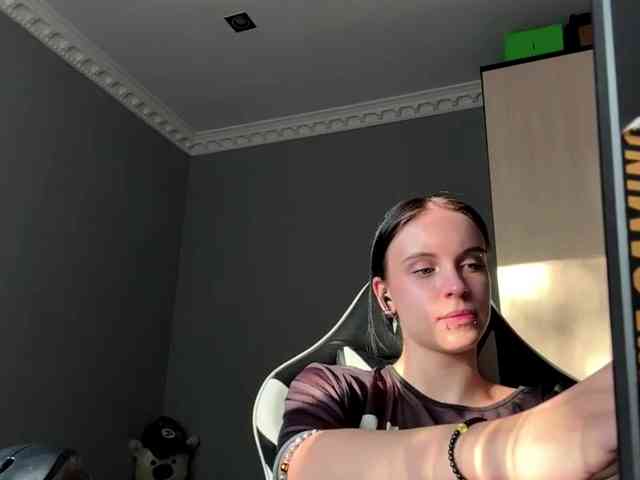 tootightwiththong webcam
