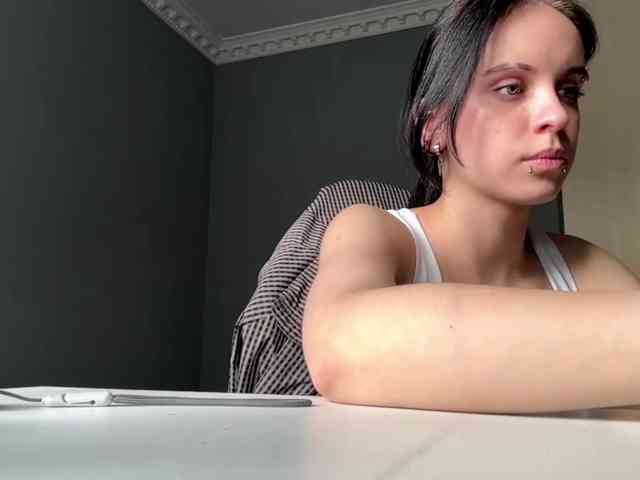 tootightwiththong webcam