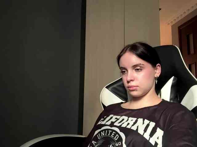 tootightwiththong webcam