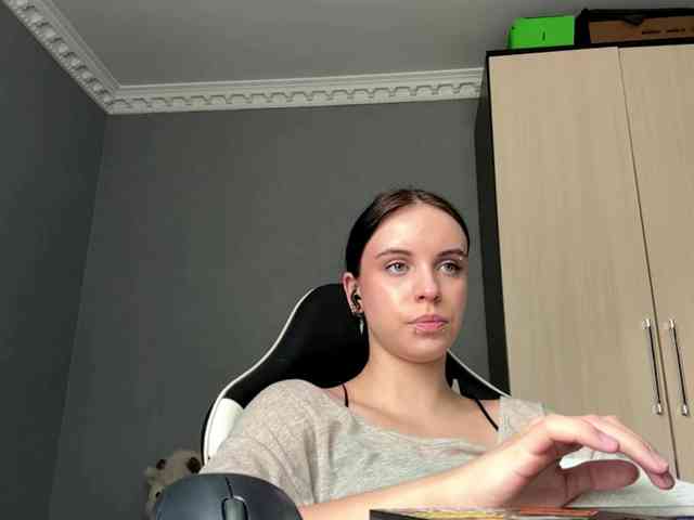 tootightwiththong webcam