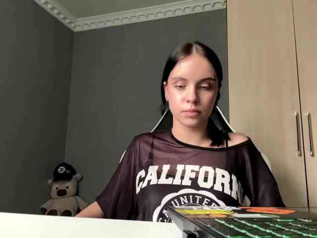tootightwiththong webcam