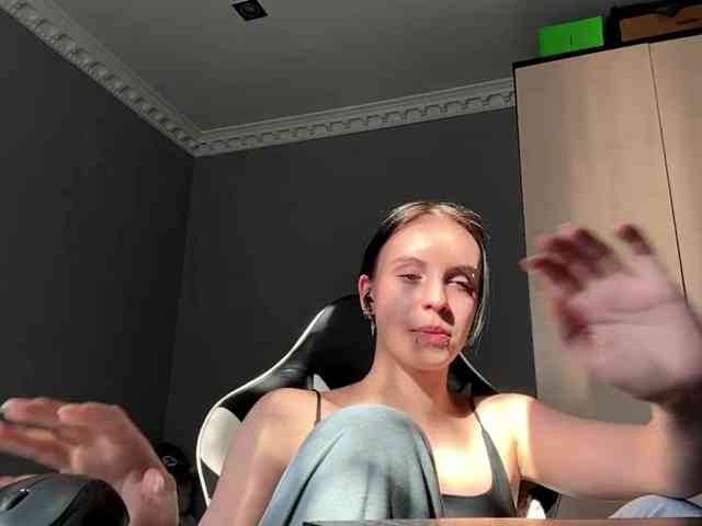 tootightwiththong webcam