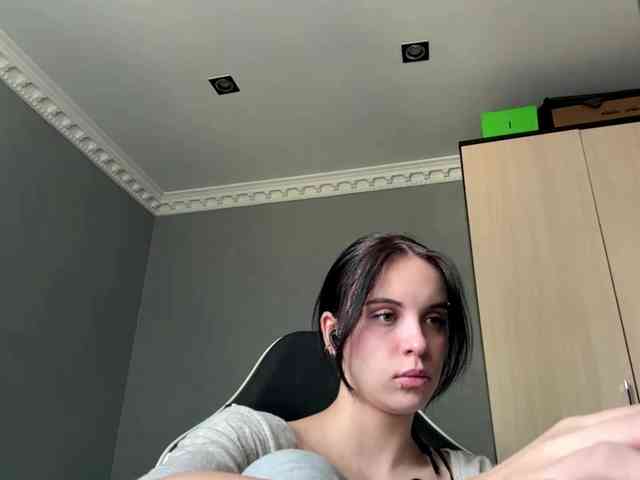 tootightwiththong webcam