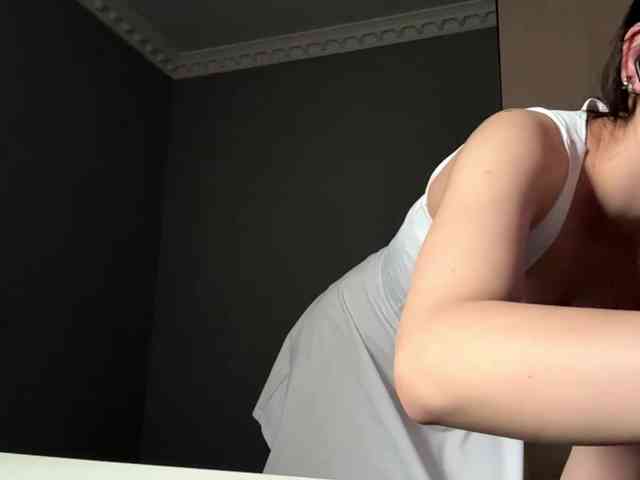 tootightwiththong webcam
