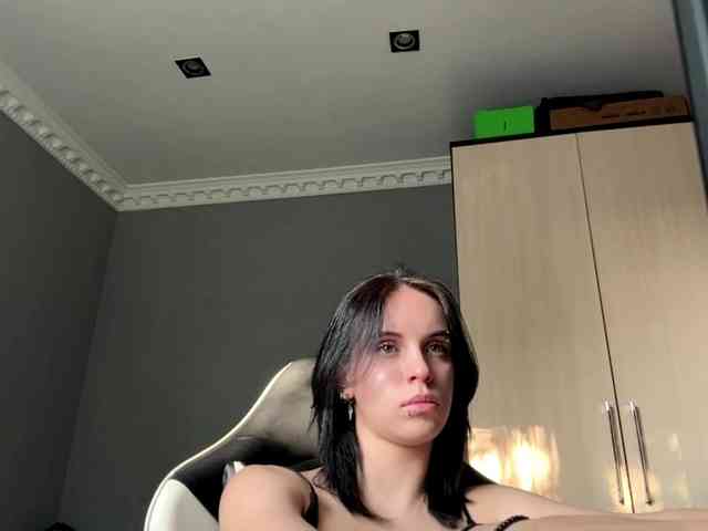 tootightwiththong webcam