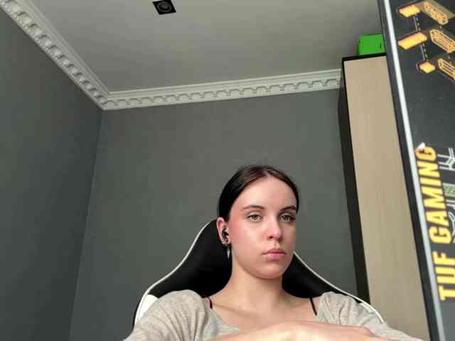 tootightwiththong