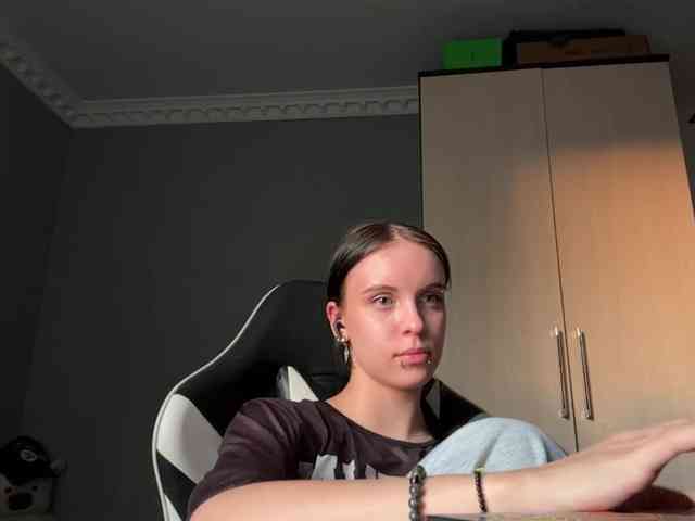 tootightwiththong webcam