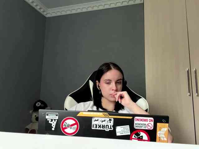 tootightwiththong webcam