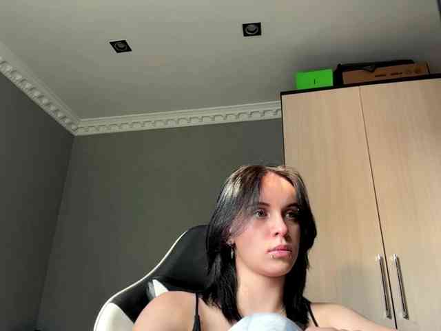 tootightwiththong webcam