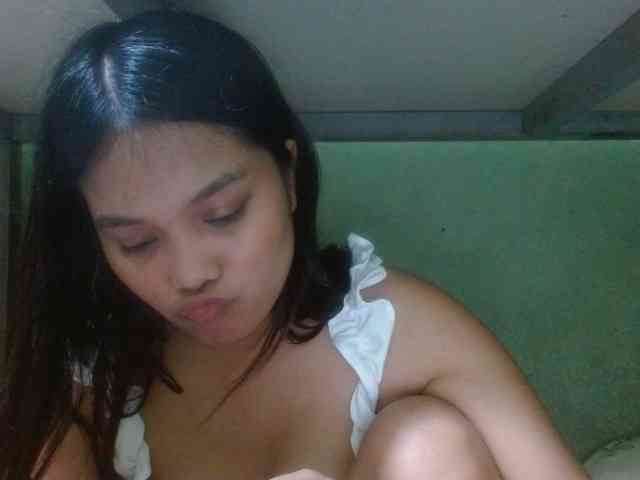 yourbabeaa webcam