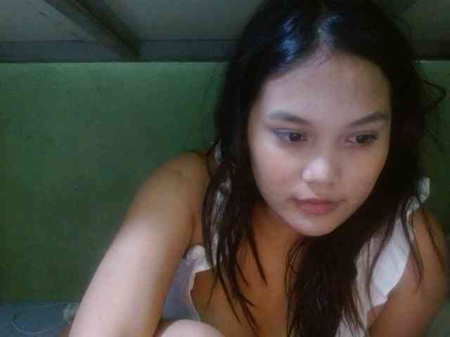 yourbabeaa webcam