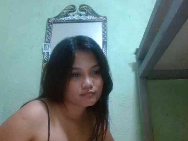 yourbabeaa webcam