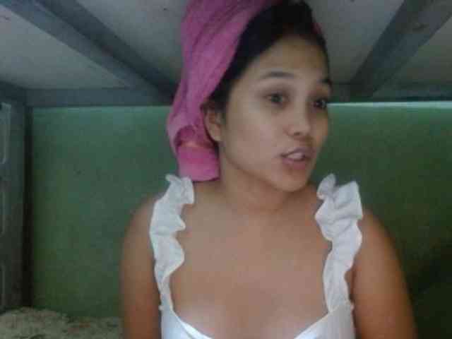 yourbabeaa webcam