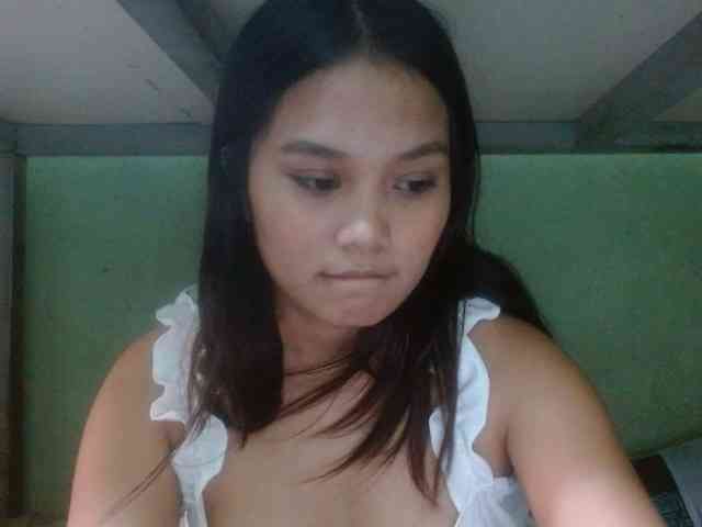 yourbabeaa webcam