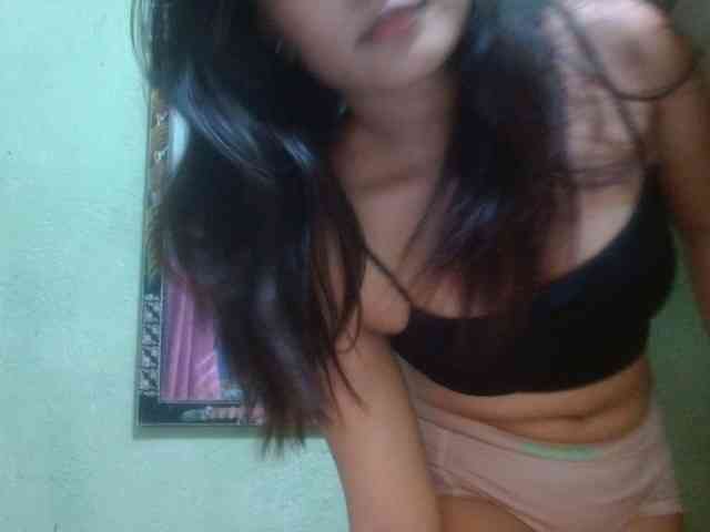 yourbabeaa webcam
