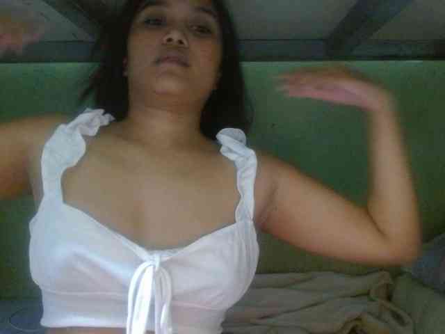 yourbabeaa webcam