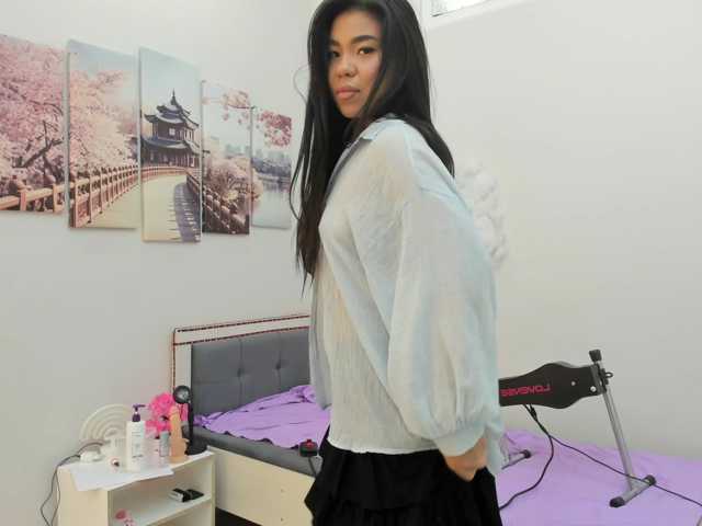 ainel-kim, en directo ahora en BongaCams