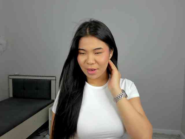 ainel-kim Live Webcam on BongaCams