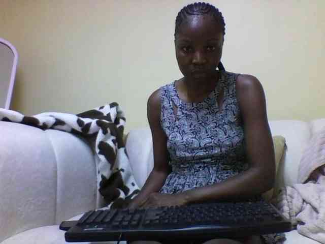 Queencaramel webcam