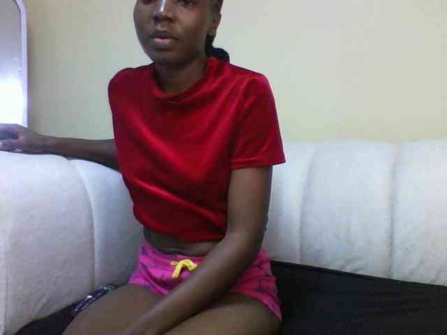 Queencaramel webcam