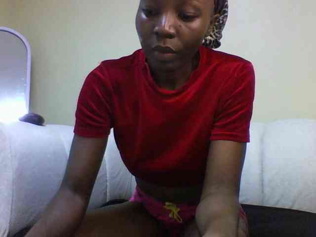 Queencaramel webcam
