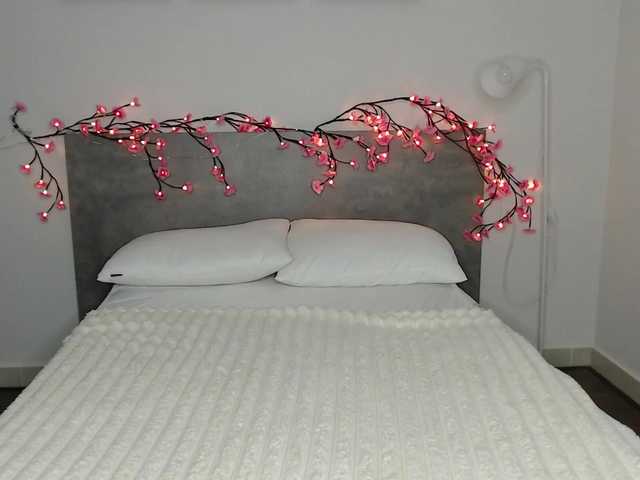 Krispyshot live cam on BongaCams