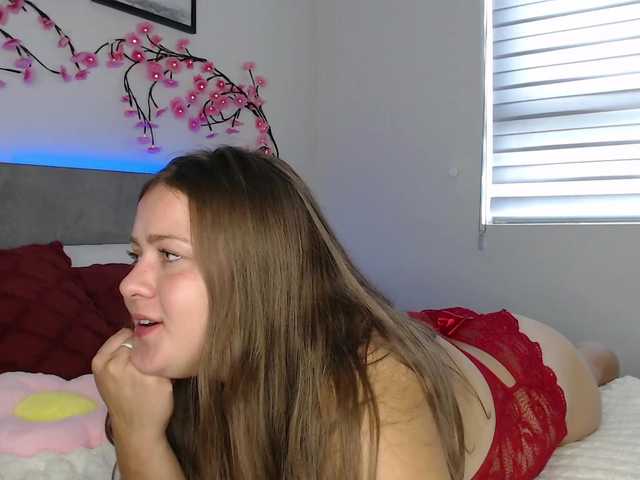 Krispyshot live cam on BongaCams