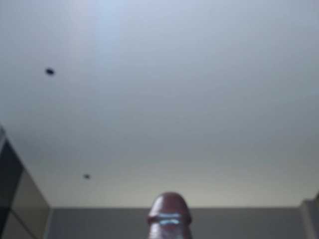 Krispyshot live cam