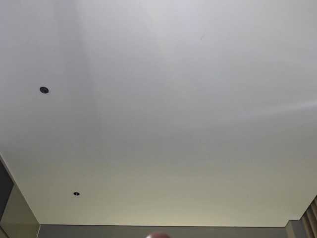 Krispyshot live cam on BongaCams