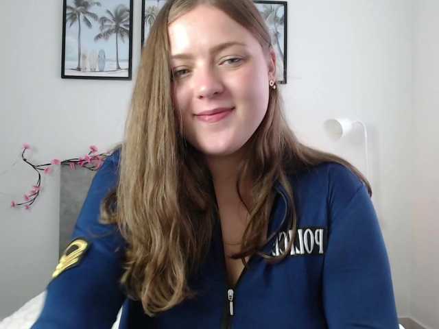 Krispyshot live cam on BongaCams