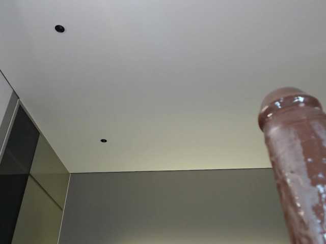 Krispyshot live cam on BongaCams