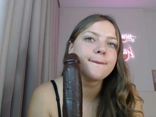 Krispyshot live cam preview