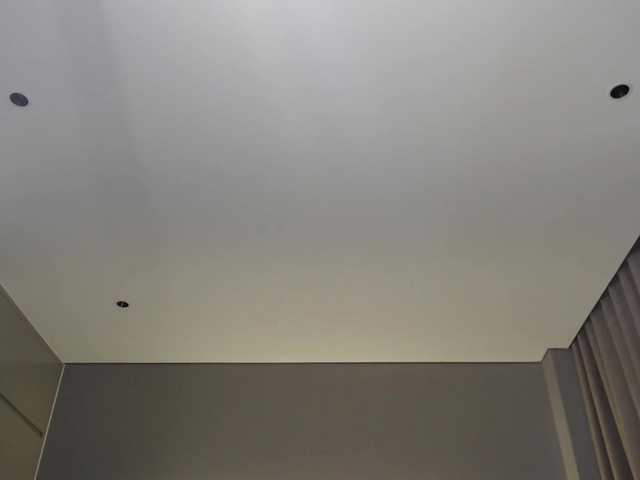 Krispyshot live webcam show