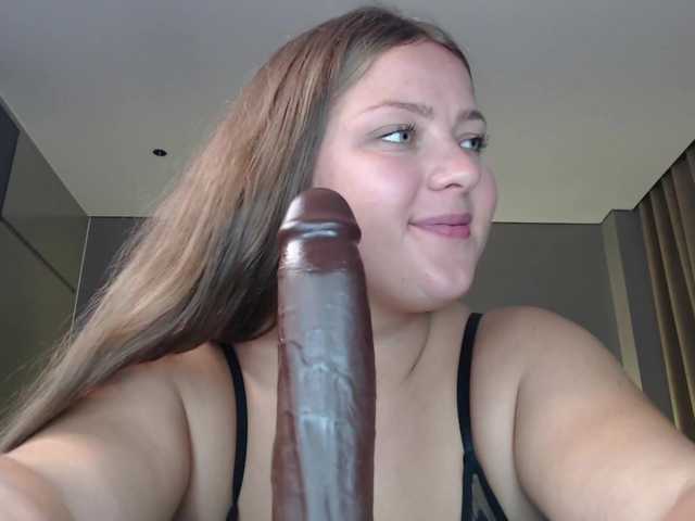 Krispyshot live cam on BongaCams