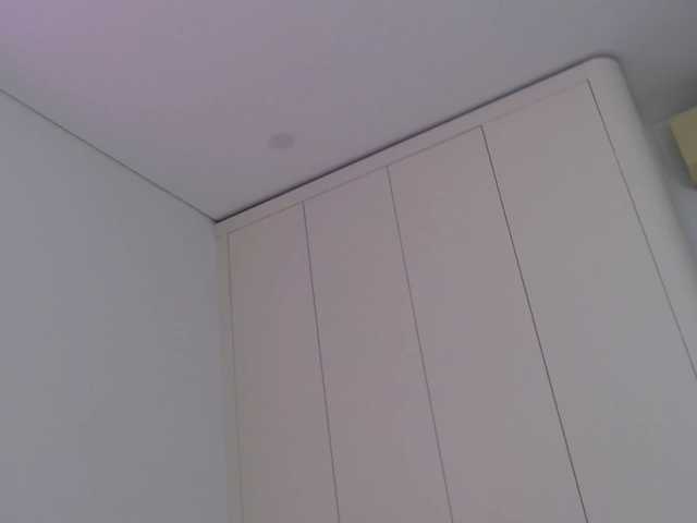 Krispyshot live cam on BongaCams